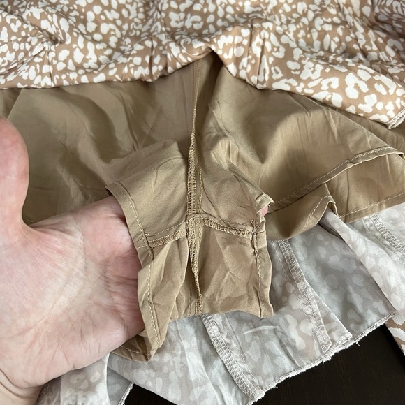 Cute Women's Skirt Perfect For Summer! Tan & White Shorts-Lined‎ Sz XXL (33") - Picture 6 of 6